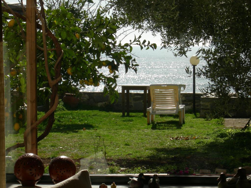 Villa La Casa Sul Mare PalaiónTsiflíkion Exterior foto